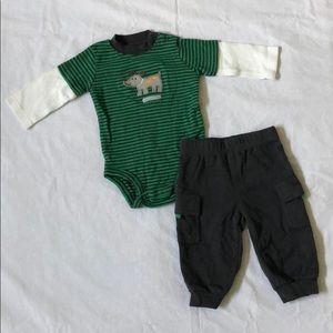 NWOT Carter’s Two Piece Set